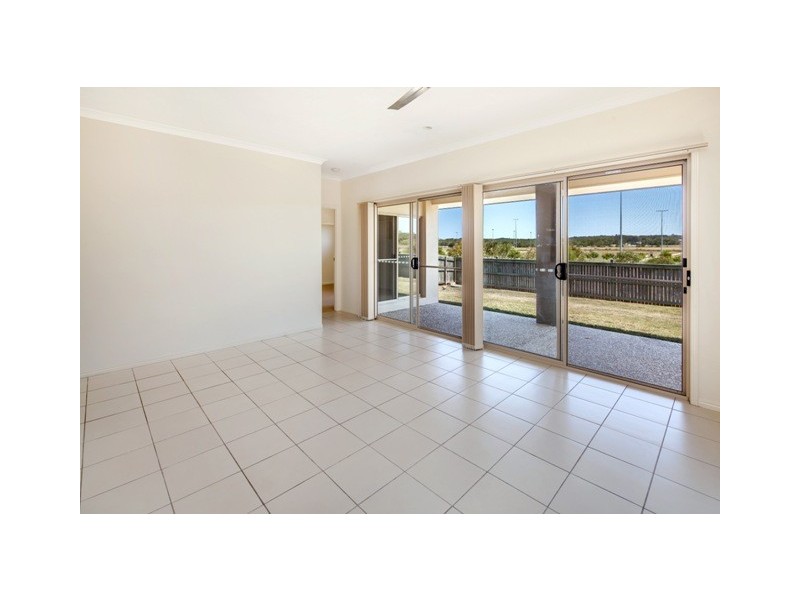 15 Wilkiea Street, Meridan Plains QLD 4551