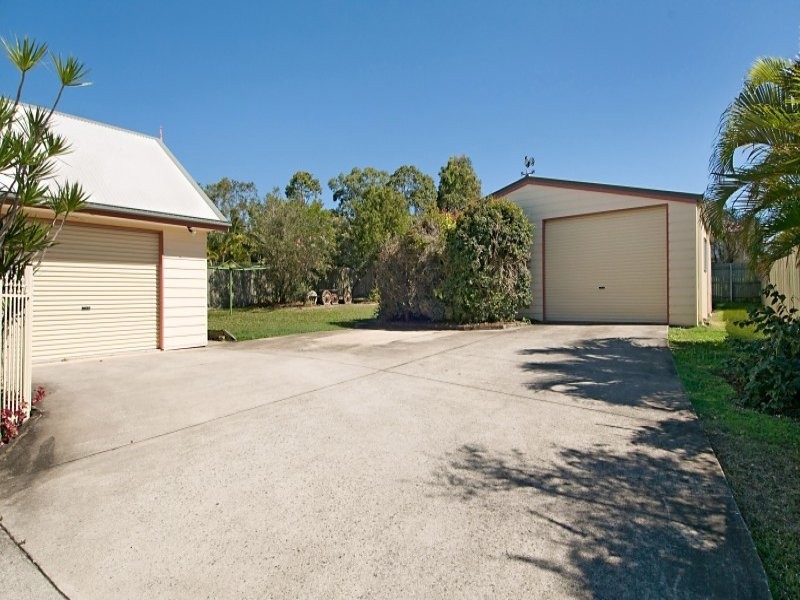 18 Parklands Boulevard, Little Mountain QLD 4551