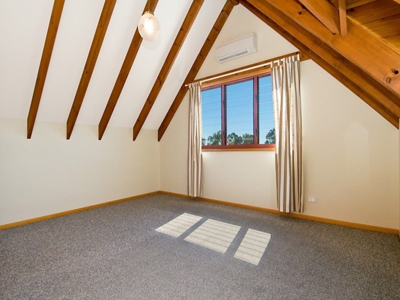 18 Parklands Boulevard, Little Mountain QLD 4551