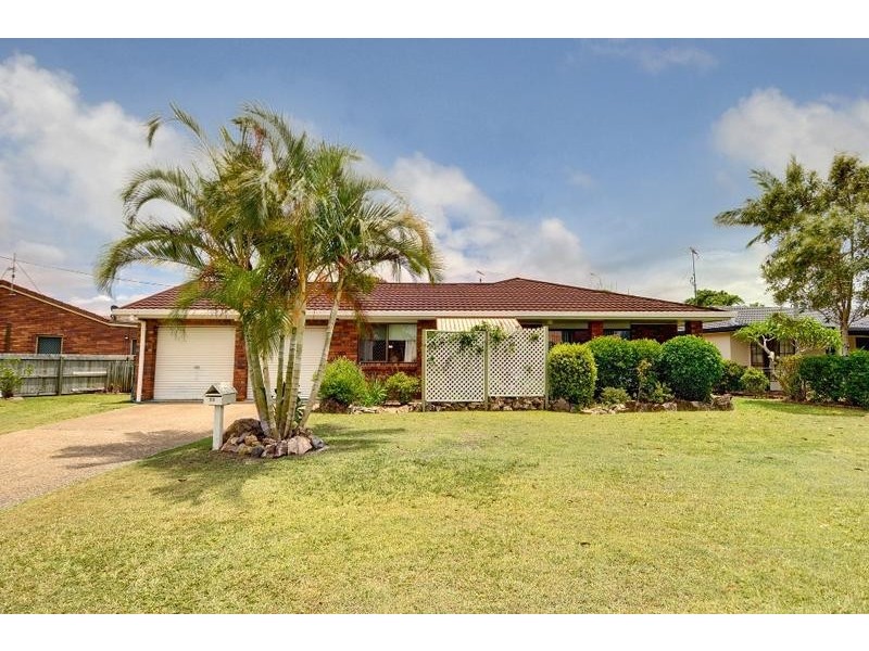 39 Wavell Avenue, Golden Beach QLD 4551