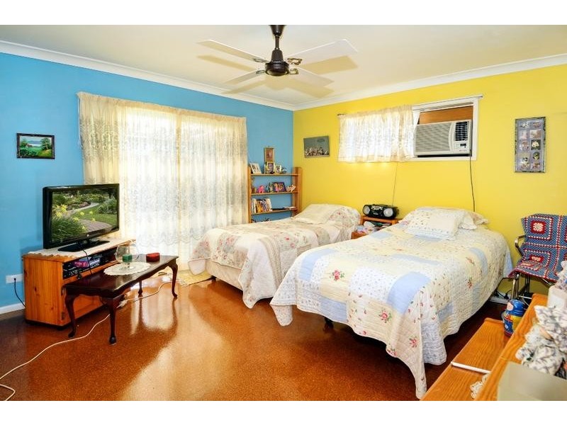 39 Wavell Avenue, Golden Beach QLD 4551