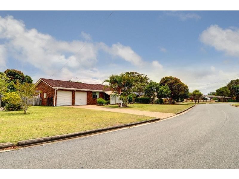 39 Wavell Avenue, Golden Beach QLD 4551