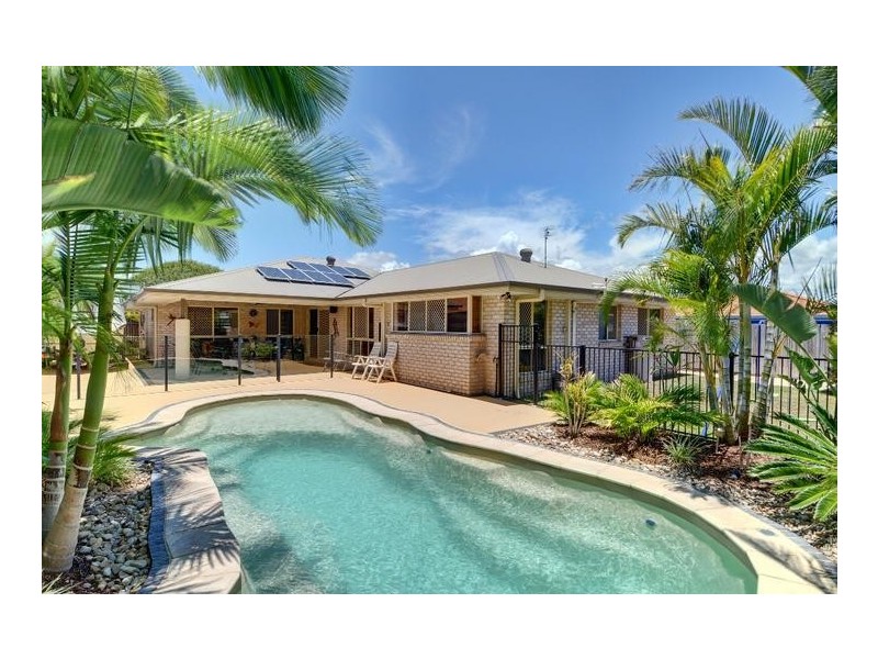 4 Water Side Place, Little Mountain QLD 4551