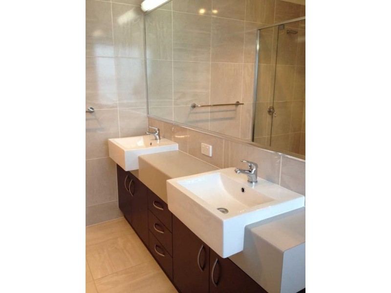 8 Buruwang Street, Birtinya QLD 4575