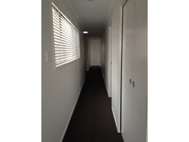 8 Buruwang Street, Birtinya QLD 4575