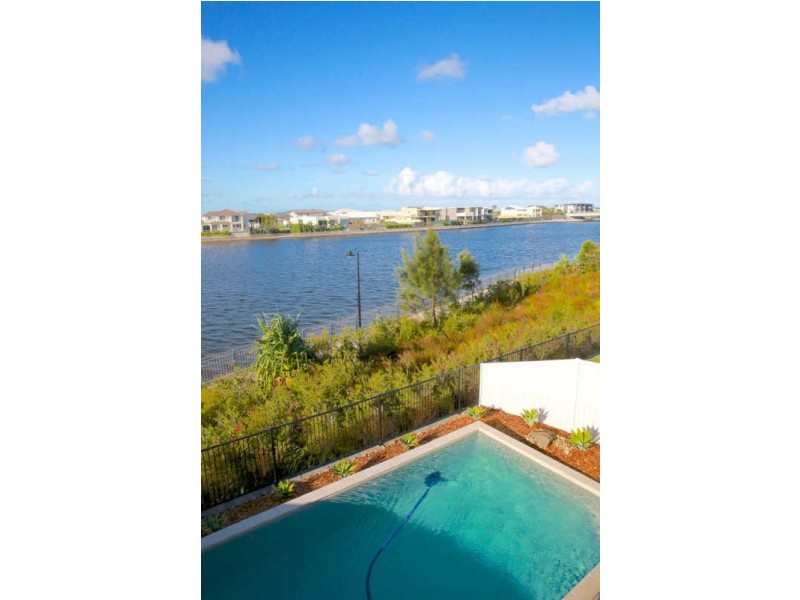 8 Buruwang Street, Birtinya QLD 4575