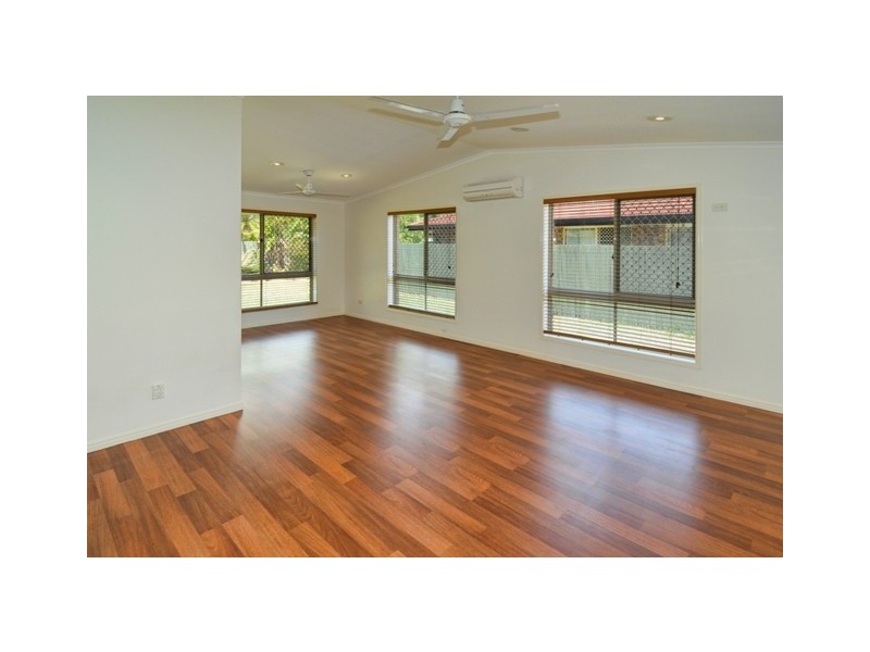 6 Bluebell Street, Currimundi QLD 4551