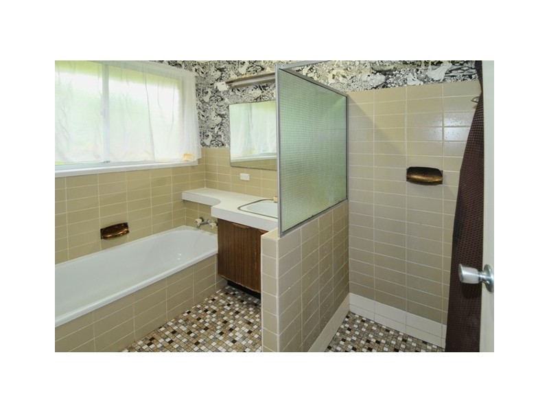 26 Rowell Street, Battery Hill QLD 4551