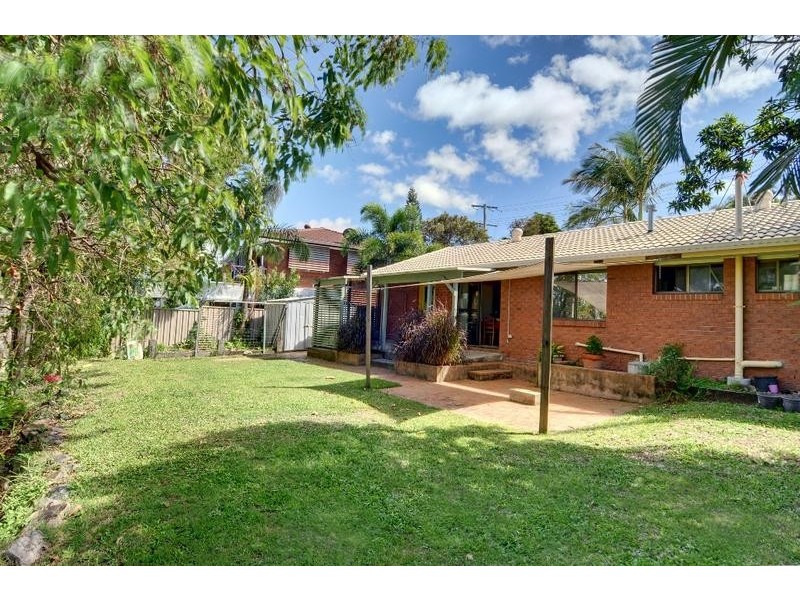 38 Enfield Crescent, Battery Hill QLD 4551
