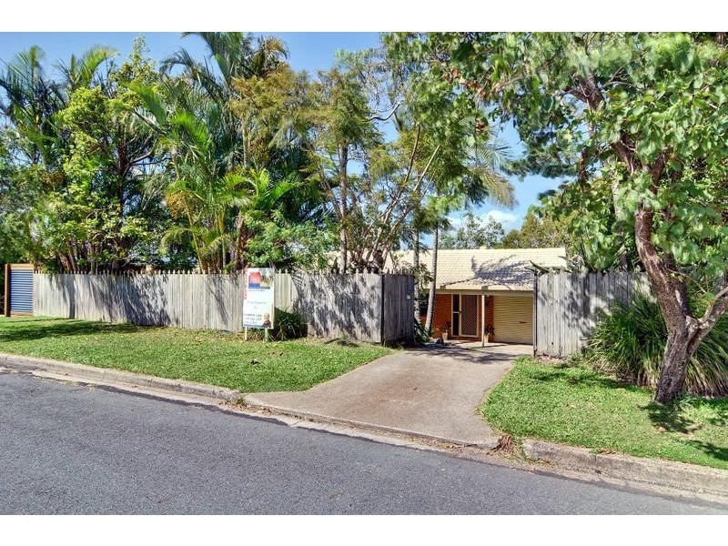 38 Enfield Crescent, Battery Hill QLD 4551