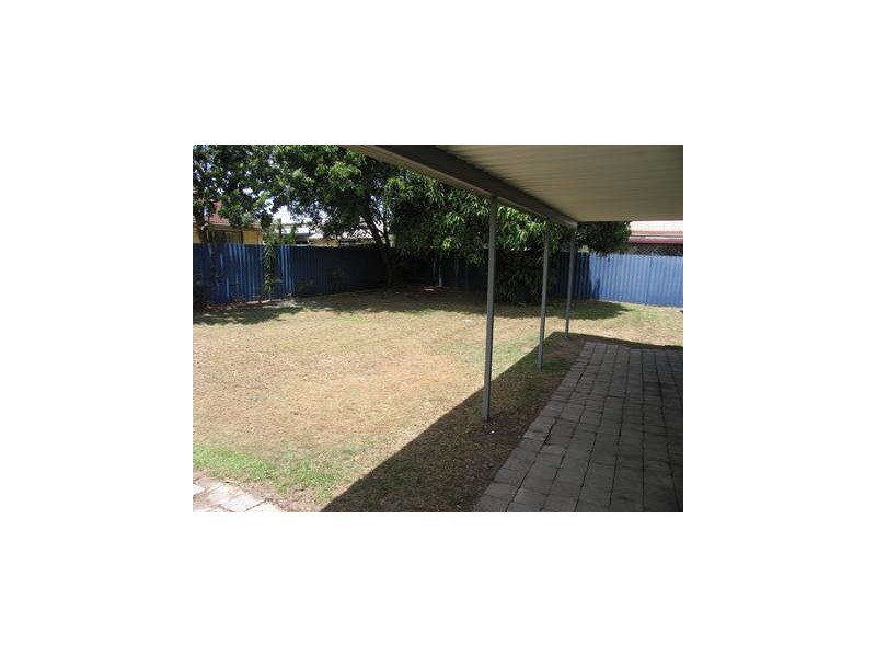Warana QLD 4575
