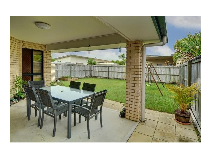 15 Huntley Place, Caloundra West QLD 4551