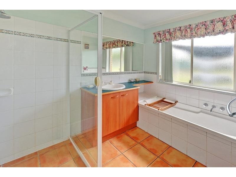 1 Ghostgum Close, Little Mountain QLD 4551