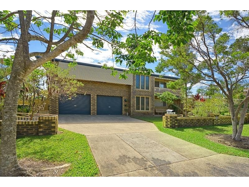 8 Matilda Crescent, Battery Hill QLD 4551