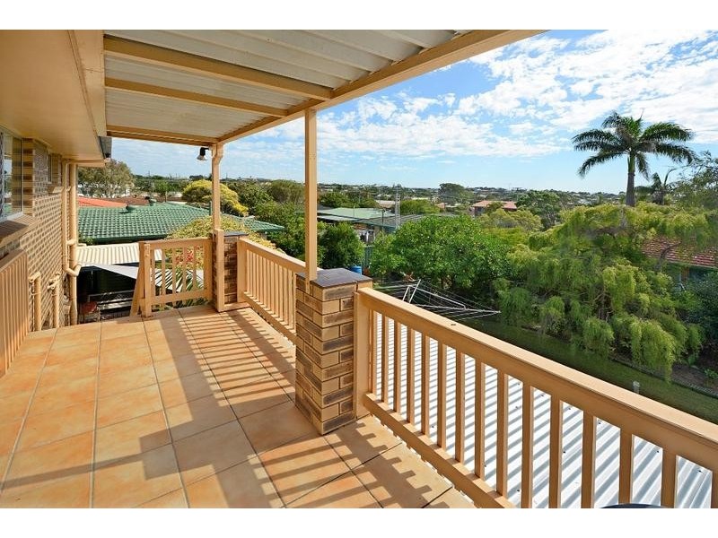 8 Matilda Crescent, Battery Hill QLD 4551