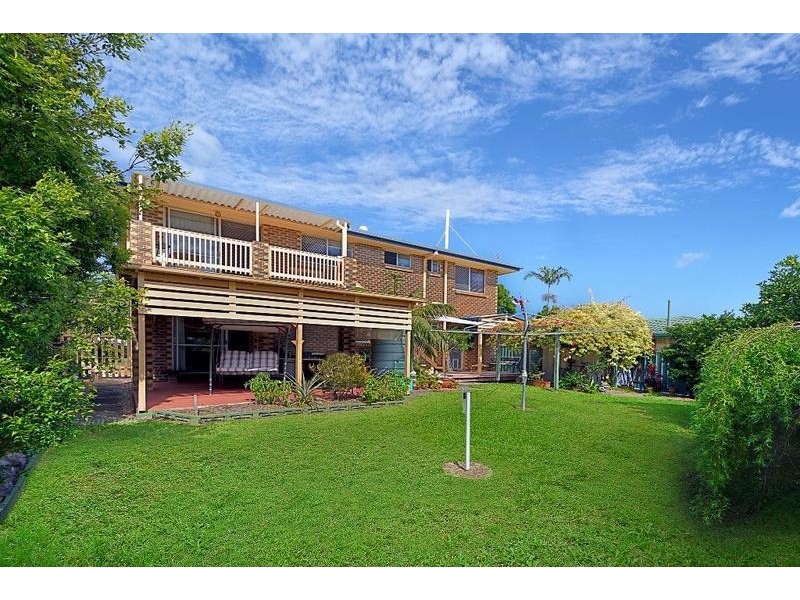 8 Matilda Crescent, Battery Hill QLD 4551