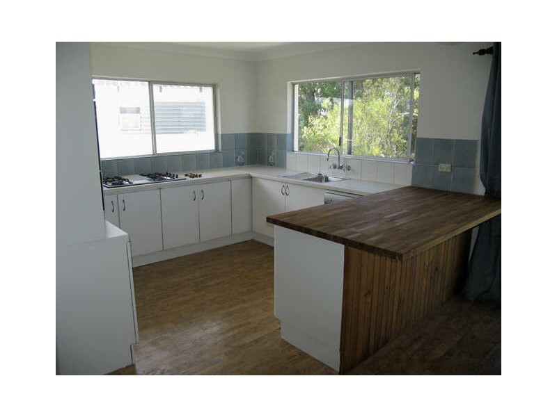 Battery Hill QLD 4551