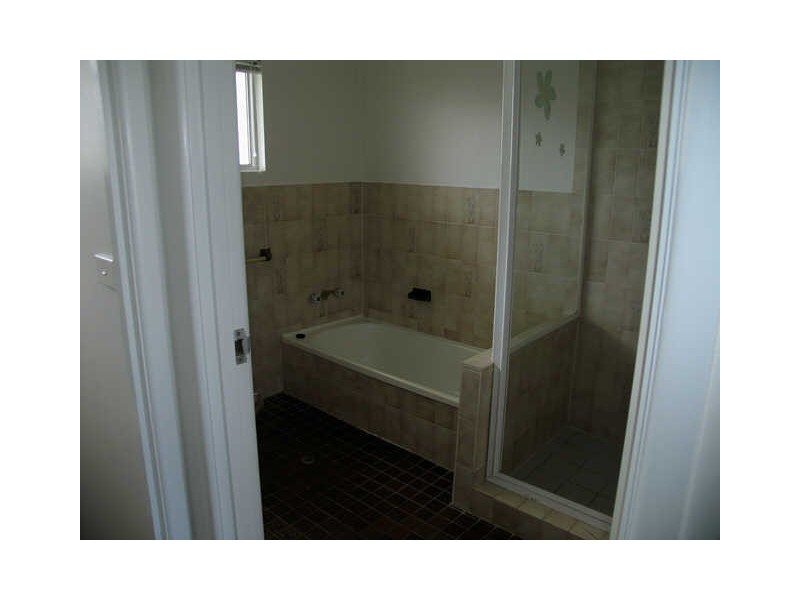 Battery Hill QLD 4551