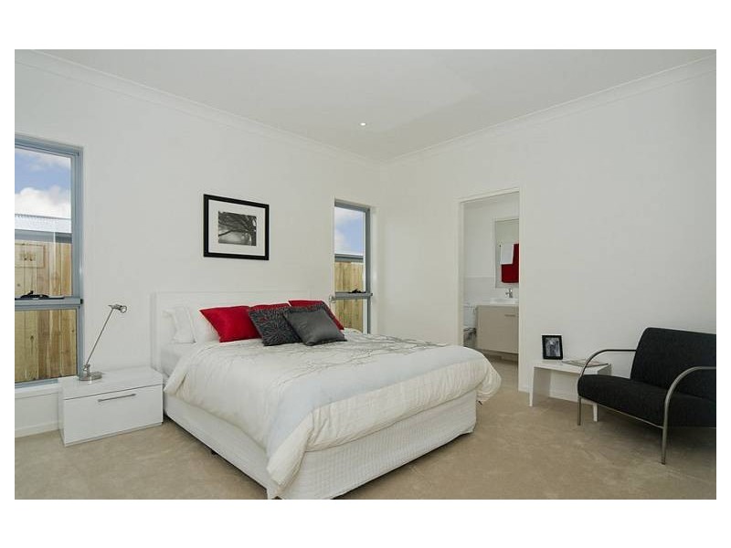 97 Little Mountain Drive, Little Mountain QLD 4551