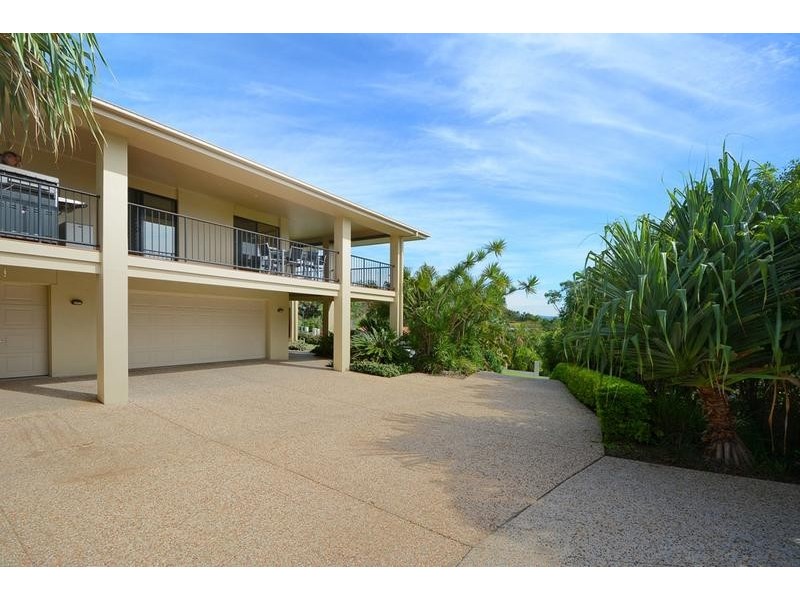 5 Manor Court, Little Mountain QLD 4551