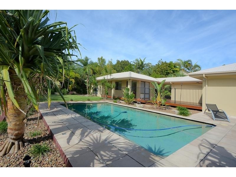 5 Manor Court, Little Mountain QLD 4551