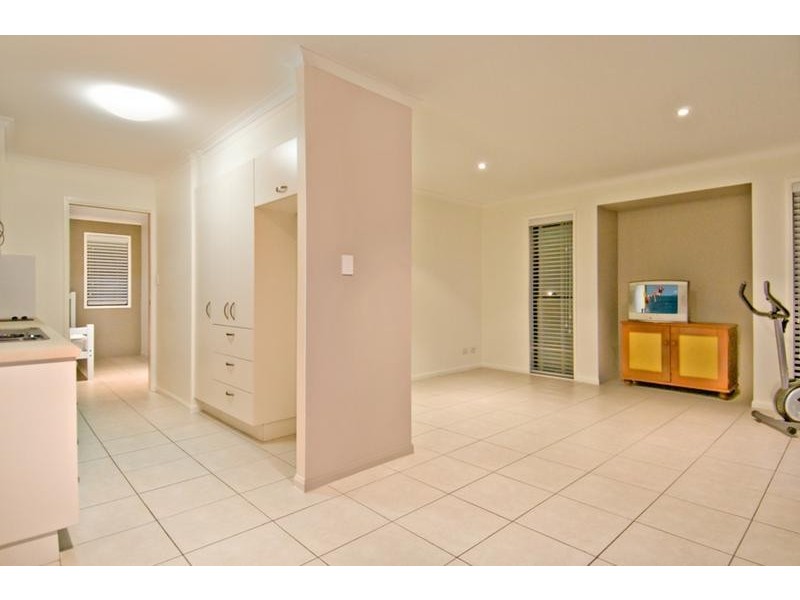 5 Manor Court, Little Mountain QLD 4551
