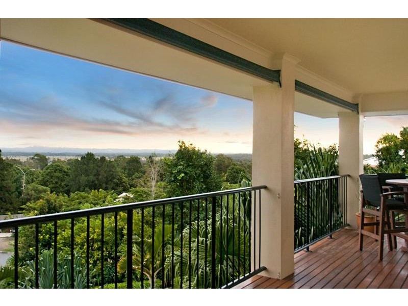 5 Manor Court, Little Mountain QLD 4551