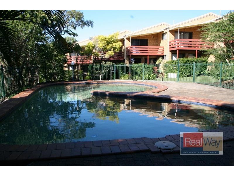 18/29 Browning Boulevard, Battery Hill QLD 4551