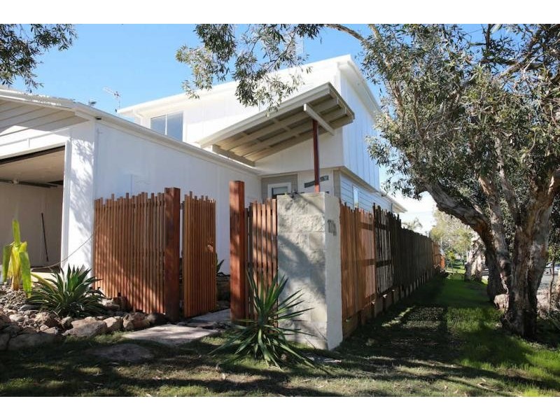 17a MacDonald Street, Dicky Beach QLD 4551