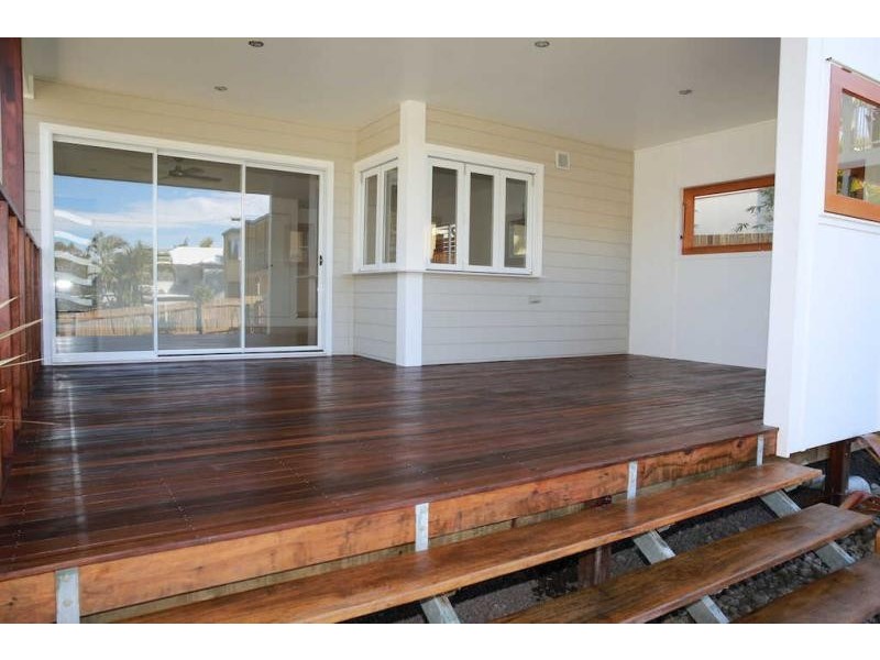 17a MacDonald Street, Dicky Beach QLD 4551