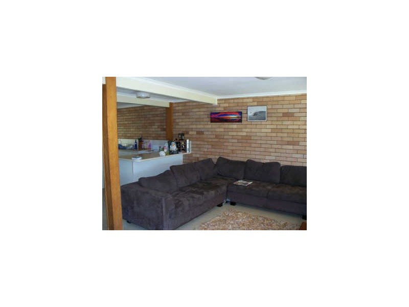Warana QLD 4575