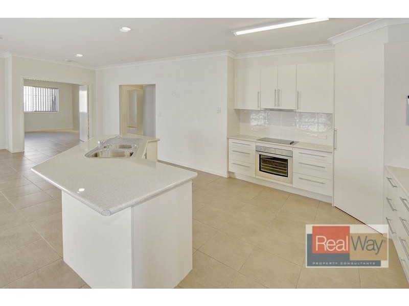 4 Acaciabark Place, Little Mountain QLD 4551