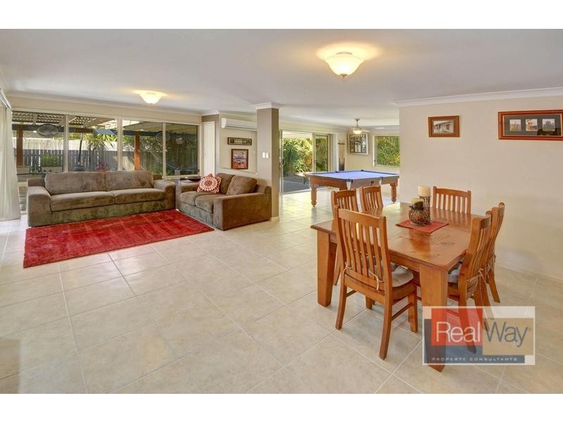 13 Water Side Place, Little Mountain QLD 4551