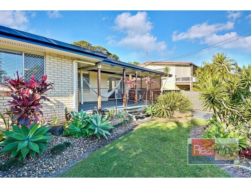 25 Coochin Street, Dicky Beach QLD 4551