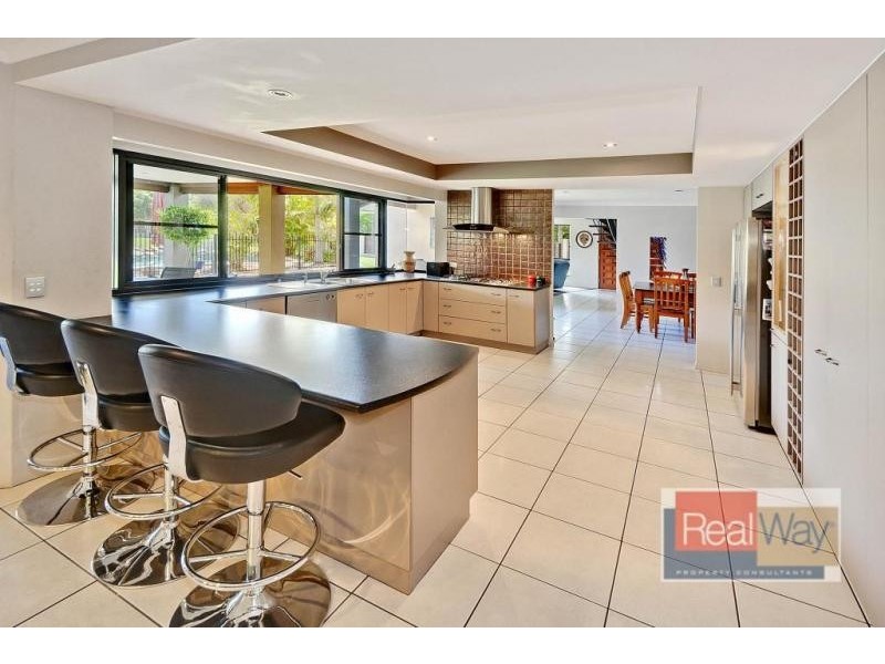 7 Earls Court, Little Mountain QLD 4551