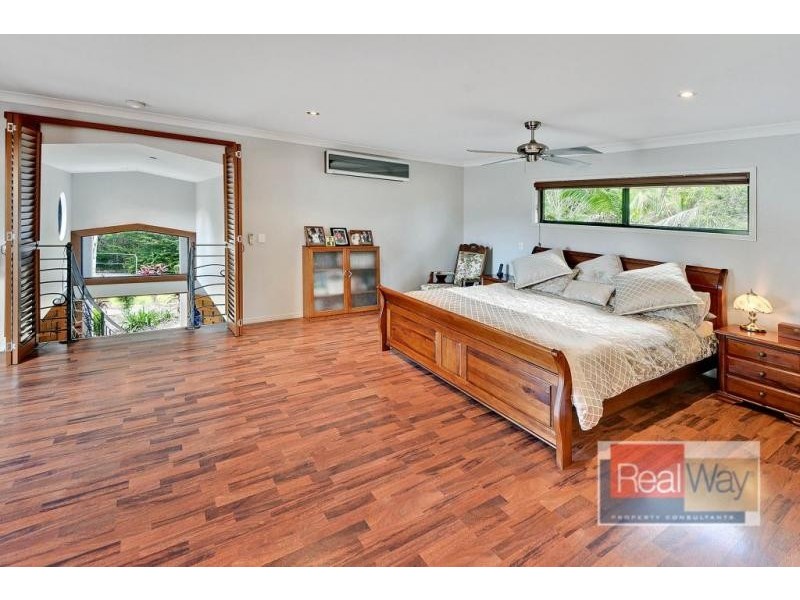 7 Earls Court, Little Mountain QLD 4551