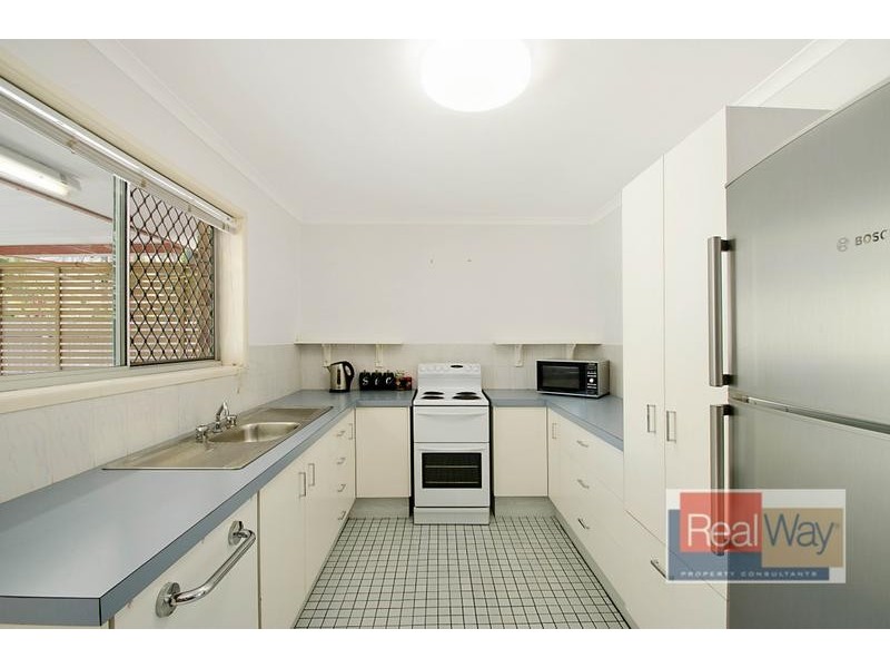 4 Anzac Street, Battery Hill QLD 4551
