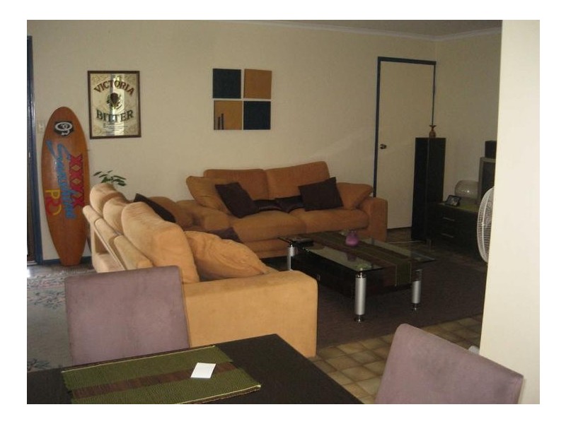 Warana QLD 4575