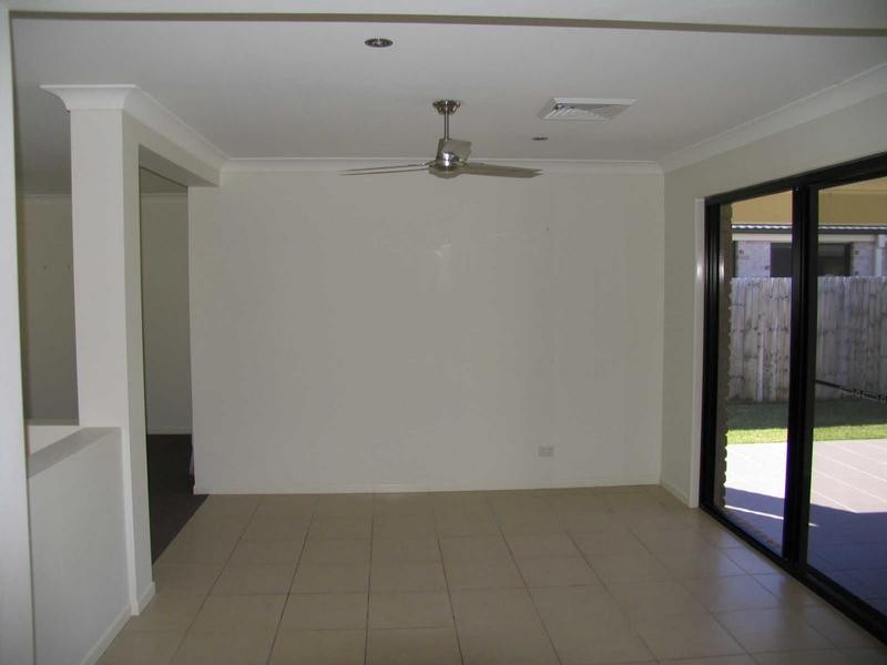 Little Mountain QLD 4551