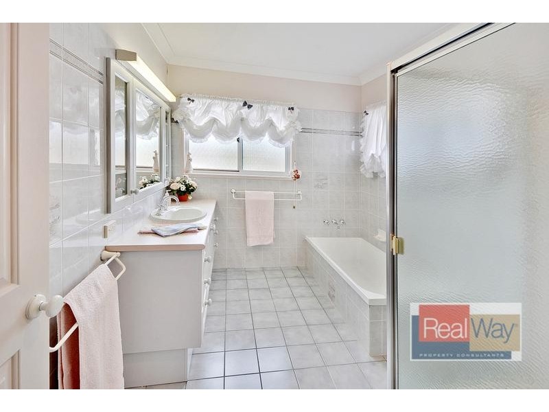 10 Cassowary Street, Aroona QLD 4551
