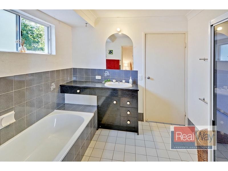 14 Grey Gum Drive, Little Mountain QLD 4551