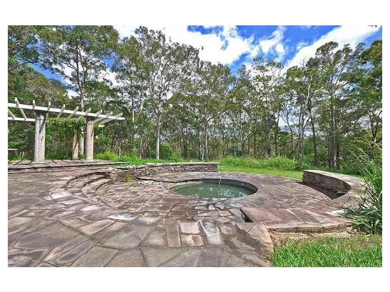 1 Tallowood Close, Little Mountain QLD 4551