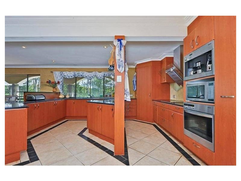 1 Tallowood Close, Little Mountain QLD 4551