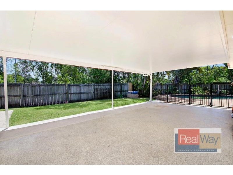 1 Rutherglen Court, Aroona QLD 4551