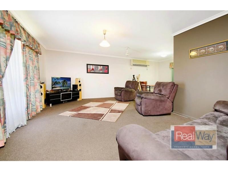 1 Rutherglen Court, Aroona QLD 4551