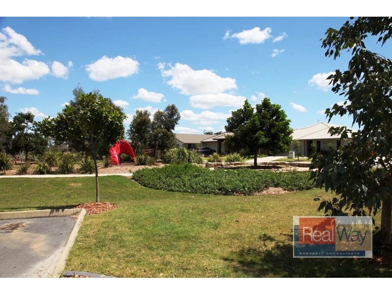 6 Joshua Close, Little Mountain QLD 4551