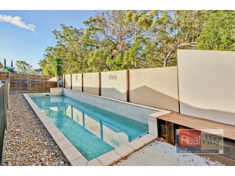 1 Gumview Place, Little Mountain QLD 4551