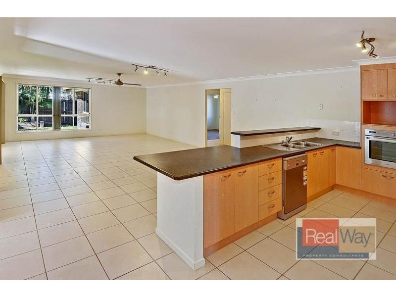 1 Gumview Place, Little Mountain QLD 4551