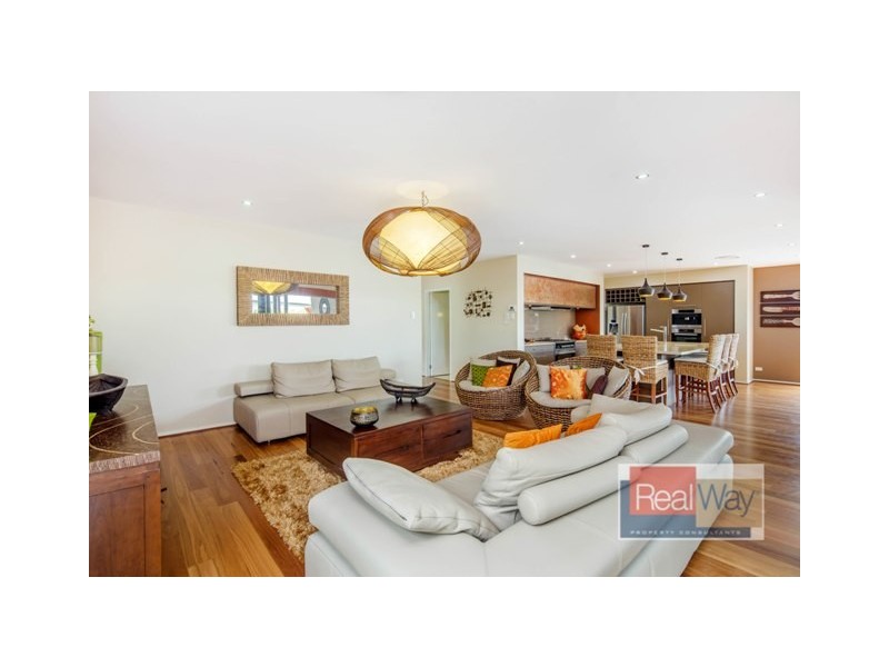 32 Tibouchina Street, Mountain Creek QLD 4557