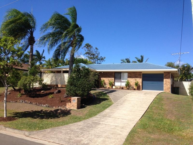 17 Halyard Drive, Wurtulla QLD 4575